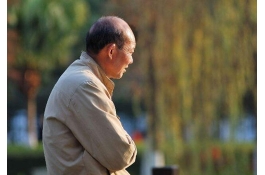老人萬(wàn)元被騙，仁杰偵探能否主持公道？